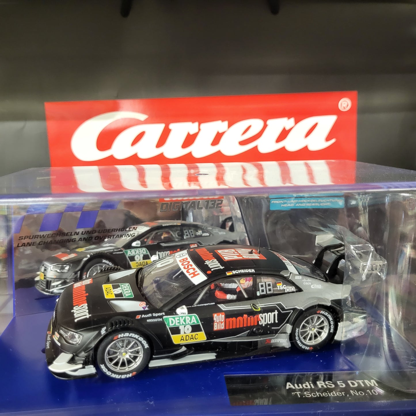 Carrera 1:32 "Audi RS 5 DTM " T-Schneider No.10"